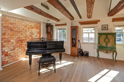 Grundriss der Unterkunft Luxuriöse Sandstein Villa - 320 qm - 7 Räume