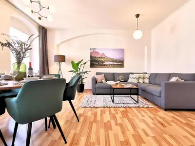 Ein Sitzbereich in der Unterkunft Fynbos Apartments in der historischen Altstadt, Loggia, Parkplatz