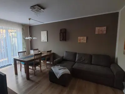 Ein Sitzbereich in der Unterkunft Ferienwohnung am Golfplatz