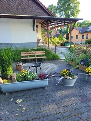Ein Garten an der Unterkunft Grubschützer Ferienhäuschen