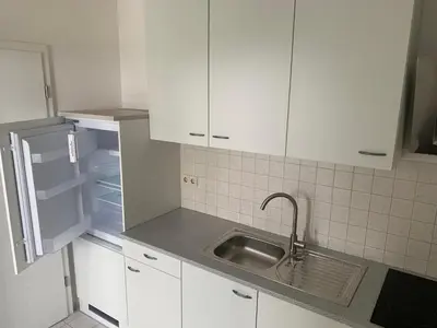 Küche/Küchenzeile in der Unterkunft Schöne Wohnung für Tagesgäste, Studenten oder Handwerker, Chemnitz Gablenz, ÖPNV direkt vor der Tür, Internet & TV inkl