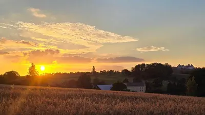 Blick auf den Sonnenuntergang/Sonnenaufgang von des Hotels aus oder aus der Nähe