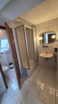 Ein Badezimmer in der Unterkunft Hotel Morgensonne