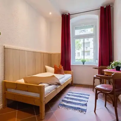 Gästezimmer I Einzelzimmer mit Gemeinschaftsbad und Gemeinschaftsküche Chemnitz