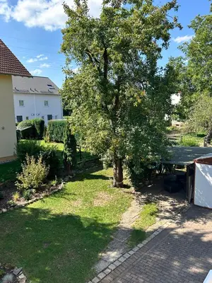 Ein Garten an der Unterkunft Casa Verde Dresden