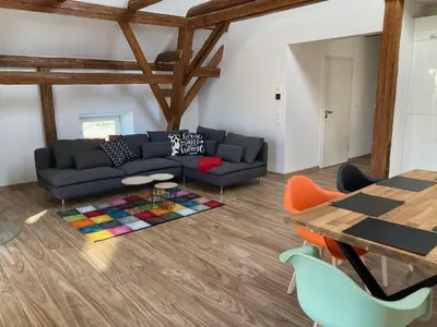 Ein Sitzbereich in der Unterkunft Ferienwohnung Zweinig05