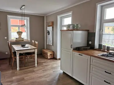 Küche/Küchenzeile in der Unterkunft Tante Käthes Ferienhaus - FeWo ANNA