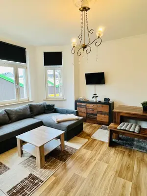Ein Sitzbereich in der Unterkunft Gemütliches Altbauapartment I