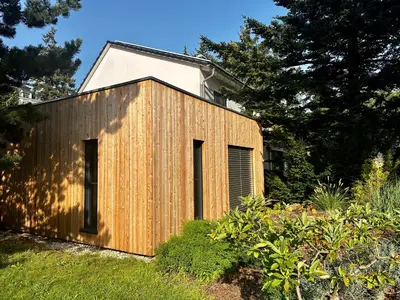 Ein Garten an der Unterkunft Ferienwohnung STENJA - made of wood