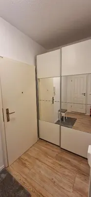 Grundriss der Unterkunft Zentrum Apartment - OLED TV - PS4 - Balkon - Parking