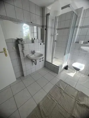 Ein Badezimmer in der Unterkunft Cozy Work and Stay Pretty Home