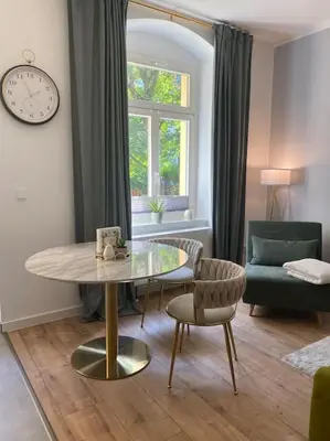 Ein Sitzbereich in der Unterkunft Modernes City-Apartment mit großer Terrasse