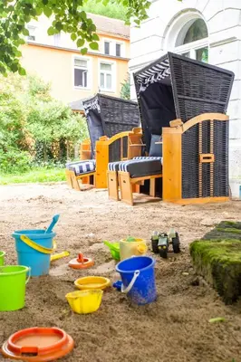 Ein Garten an der Unterkunft Hotel Lindenhof Bad Schandau