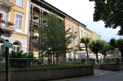 Das Gebäude in dem sich das Hotel befindet
