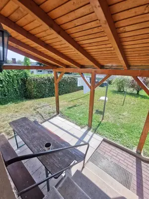 Ein Garten an der Unterkunft SaxonyBNB