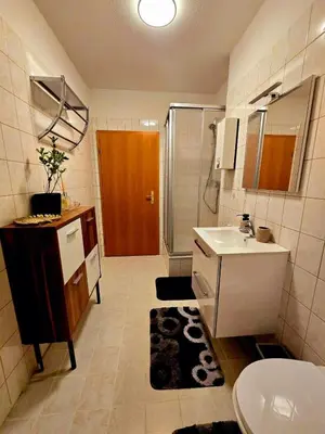 Ein Badezimmer in der Unterkunft Cozy Pet-Friendly Apartment