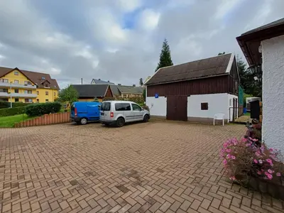 Das Gebäude in dem sich die Pension befindet