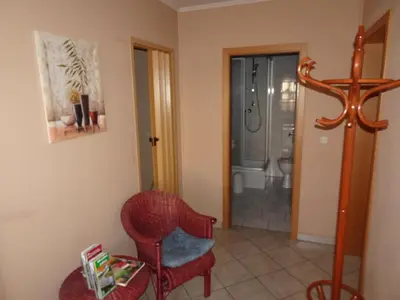 Ein Sitzbereich in der Unterkunft Ferienwohnung Gisela Kästner Stolpen