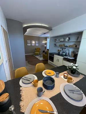 Küche/Küchenzeile in der Unterkunft Traumdomizile - Wohnung am grünen Stadtrand