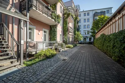 Das Gebäude in dem sich die Ferienwohnung befindet