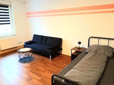 Ein Sitzbereich in der Unterkunft Seyfarthrooms - Monteurwohnung Großröhrsdorf 1 - zentrale Lage, gute Anbindung, voll ausgestattet
