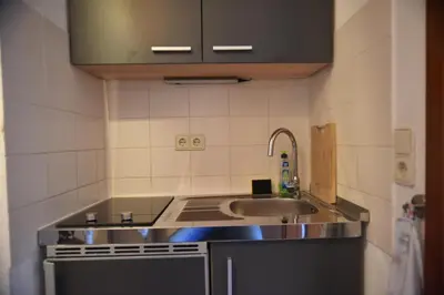 Küche/Küchenzeile in der Unterkunft Ferienwohnung Dresden Elbe