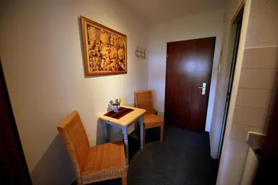 Ein Sitzbereich in der Unterkunft Ferienwohnung Dresden Laubegast