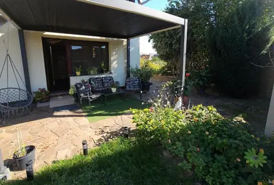 Ein Garten an der Unterkunft Ferienwohnung nahe Meißen