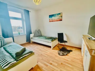 TV/Unterhaltungsangebot in der Unterkunft Komfortable Ferienwohnung im Stadtzentrum und Seenähe