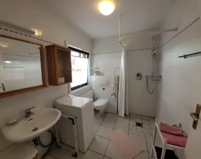 Ein Badezimmer in der Unterkunft NEU! Ferienwohnung Bannewitz