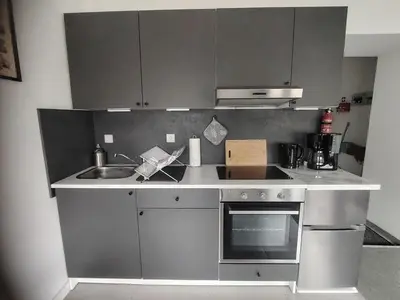 Küche/Küchenzeile in der Unterkunft Haus Charlottenburg 1, zentrumsnah gelegen, mit Blick auf die Festung