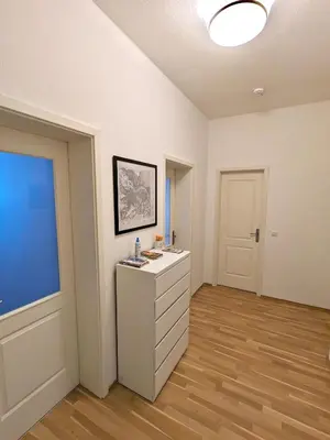 TV/Unterhaltungsangebot in der Unterkunft Helles Geräumiges Appartement - 10 Min zur Neustadt - Privatparkplatz