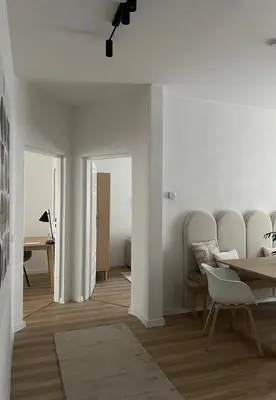 Ein Sitzbereich in der Unterkunft ApartNaest Radeberg - vollausgestattete 1 - bis 4-Zimmer Apartments l 24h Zugang per Code l Check-in Anleitung über Posteingang l Parkplatz auf Anfrage l Frühstück optional