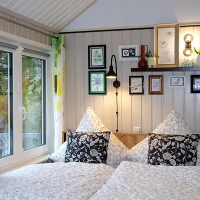 Ferienhaus Tinylausitz mit Kamin und Sauna