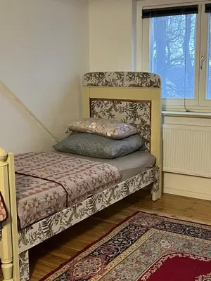 Ein Bett oder Betten in einem Zimmer der Unterkunft Rim Ferienwohnung in Lauchhammer Dachgeschoss 100 qm