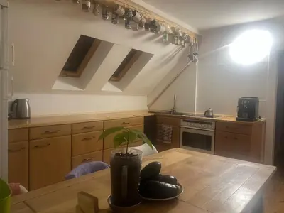 Küche/Küchenzeile in der Unterkunft Rim Ferienwohnung in Lauchhammer Dachgeschoss 100 qm