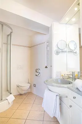 Ein Badezimmer in der Unterkunft Hotel Elbpromenade