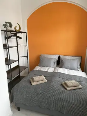 Ein Bett oder Betten in einem Zimmer der Unterkunft ElbPerle Meißen-Altstadt WLAN Parken WOHLFÜHLEN