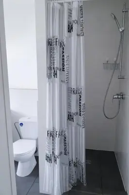 Ein Badezimmer in der Unterkunft Monteurwohnungen in Chemnitz