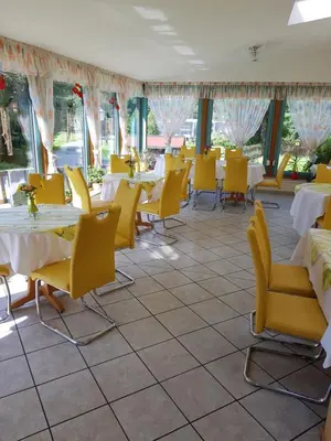 Ein Sitzbereich in der Unterkunft Ferienwohnung Felsblick Neue Schänke