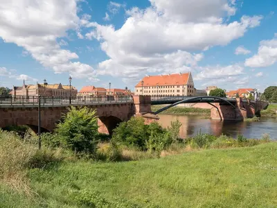Blick auf einen Fluss in der Nähe der Pension