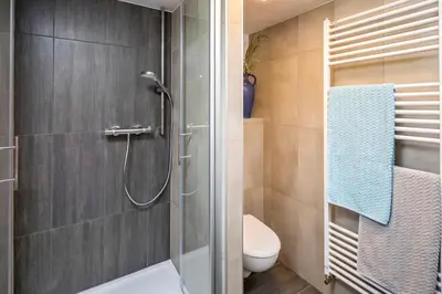 Ein Badezimmer in der Unterkunft Dreiseitenhof in ruhiger Lage Haus Gottfriede