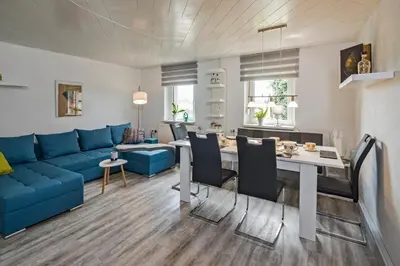 Ein Sitzbereich in der Unterkunft Dreiseitenhof in ruhiger Lage Haus Gottfriede