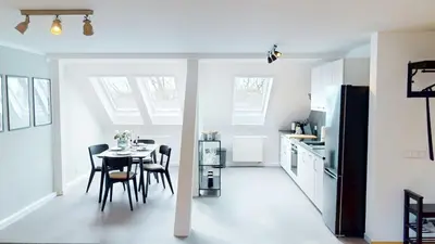 Küche/Küchenzeile in der Unterkunft Wohnen im Gründerzeitviertel auf dem Kaßberg, WLAN
