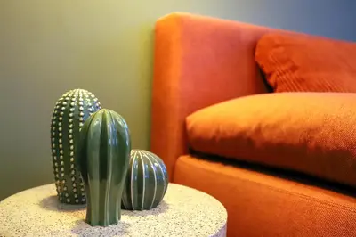Ein Sitzbereich in der Unterkunft schickes Apartment 5 min vom Hbf der Kulturhauptstadt 2025