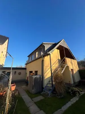 Das Gebäude in dem sich die Ferienwohnung befindet