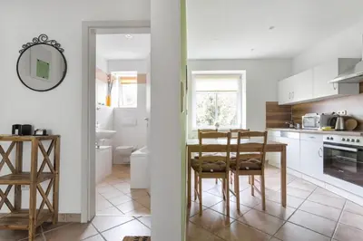 Küche/Küchenzeile in der Unterkunft Ferienwohnung am Bienertpark
