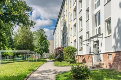 Das Gebäude in dem sich die Ferienwohnung befindet