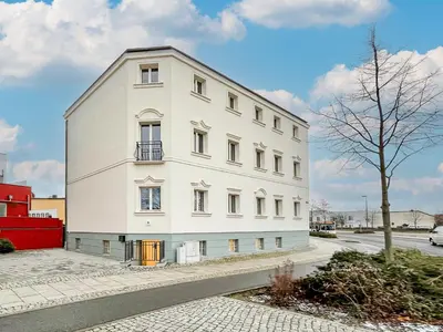 Das Gebäude in dem sich das Ferienhaus befindet