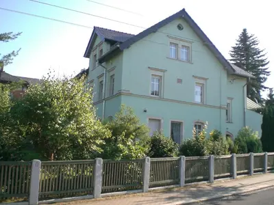 Das Gebäude in dem sich die Ferienwohnung befindet